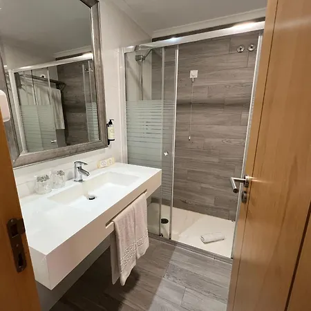 Be One - By Mhmb Hospitality 3* Caldas Da Rainha